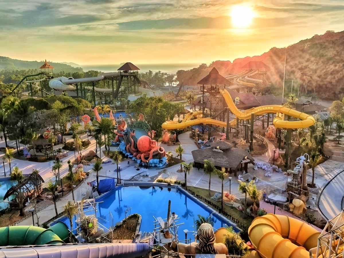 Du khách có thể sử dụng thẻ ngân hàng tại khu vui chơi Sun World