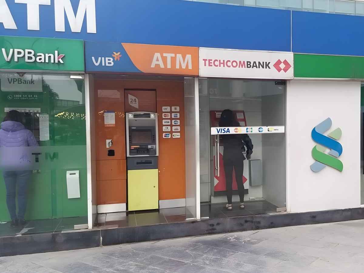 Dịch vụ tài chính đa dạng tại đảo Hòn Thơm