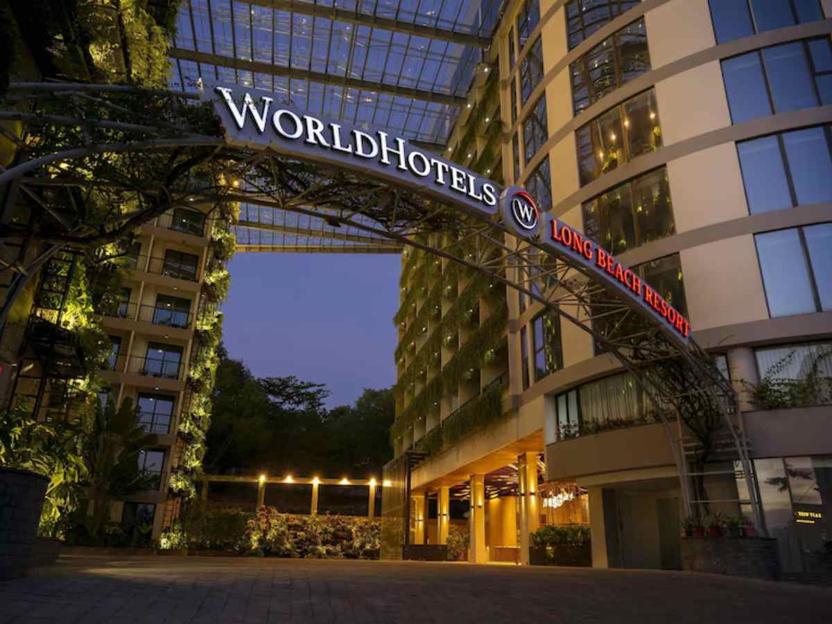 Worldhotels Long Beach Resort được xây theo phong cách hiện đại kết hợp nhiệt đới.