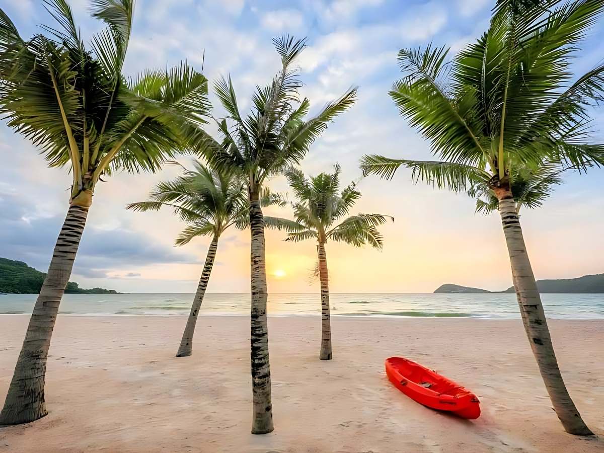 Lịch trình 2 ngày 1 đêm Nam đảo Phú Quốc cân bằng giữa nghỉ dưỡng và vui chơi.