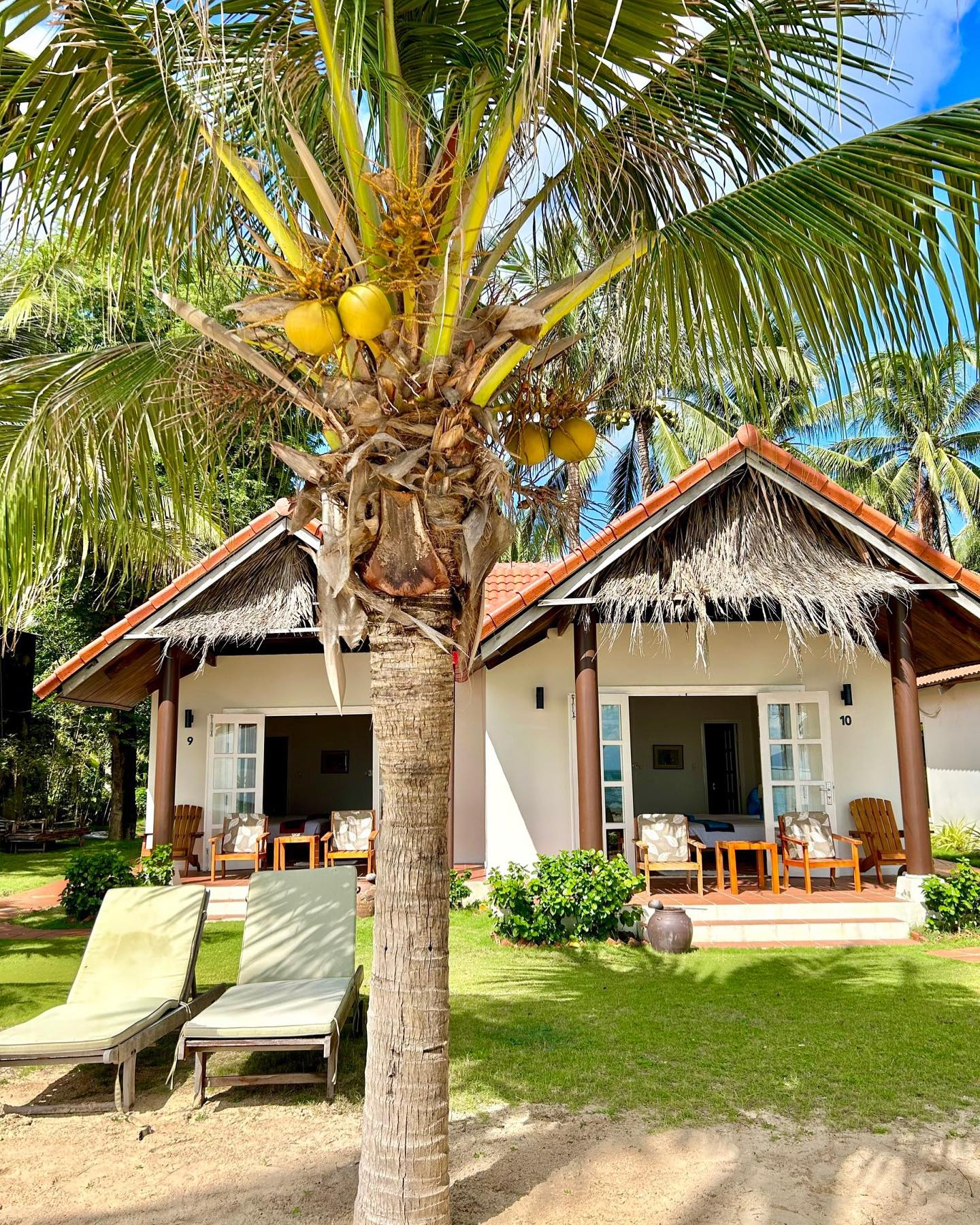 Peppercorn's beachfront resort villa offers an oceanfront location at an affordable price
