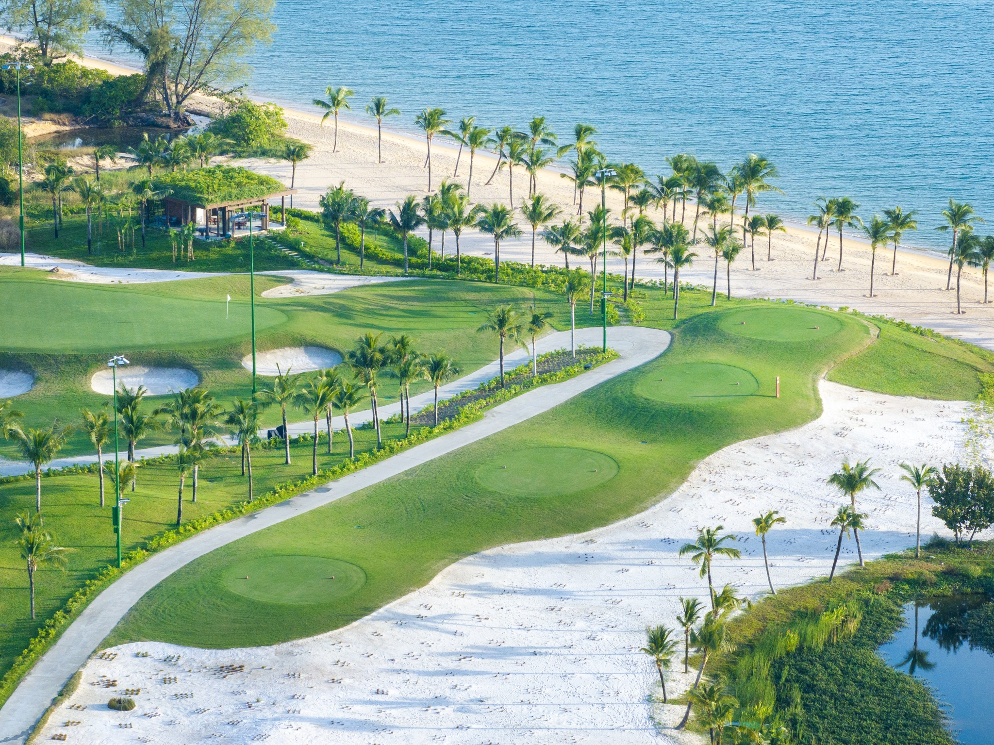 The picturesque setting of Eschuri Vung Bau Golf.