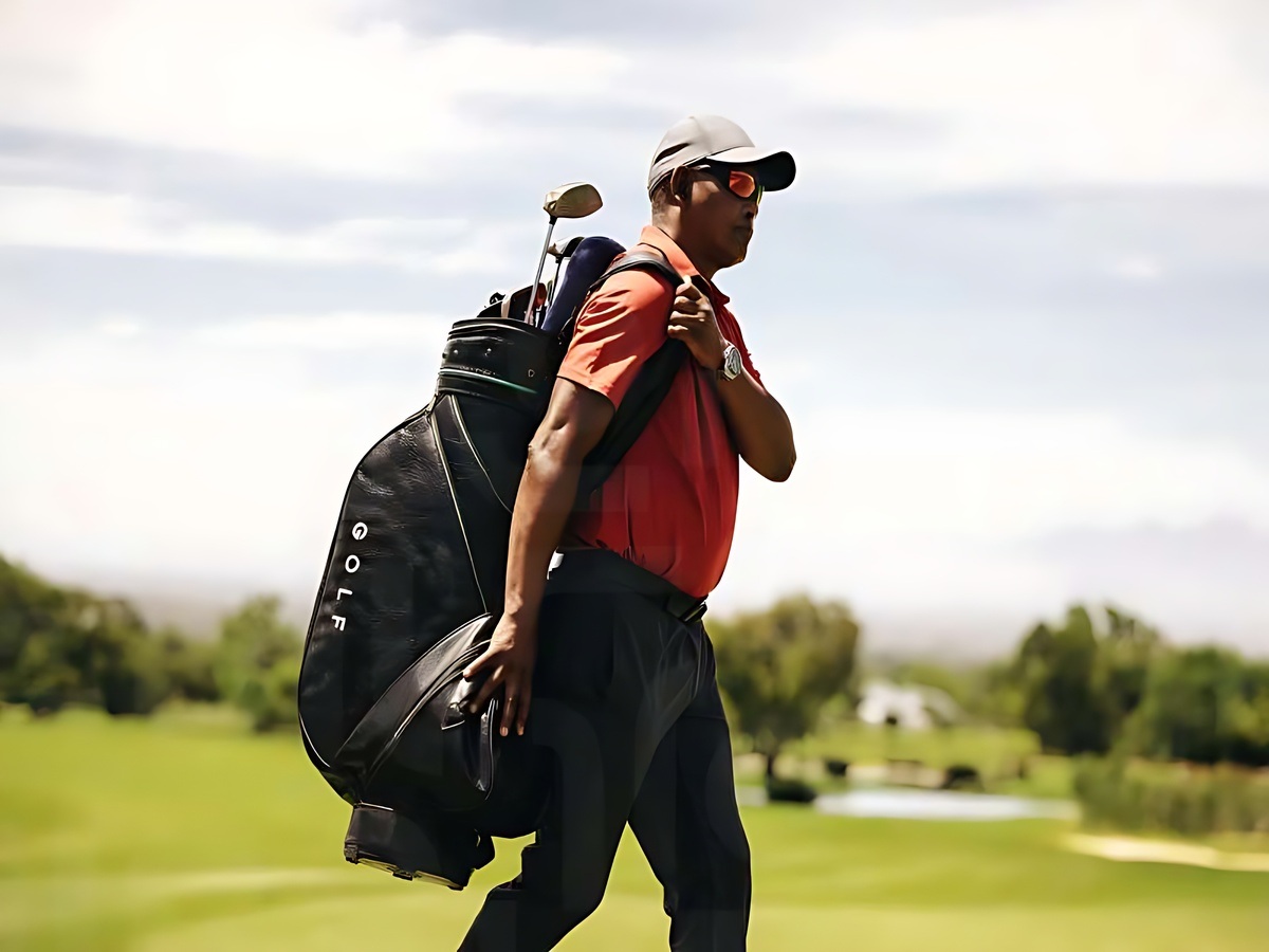 Trải nghiệm chơi golf 18 hố tối ưu thời gian trong chuyến đi ngắn. 