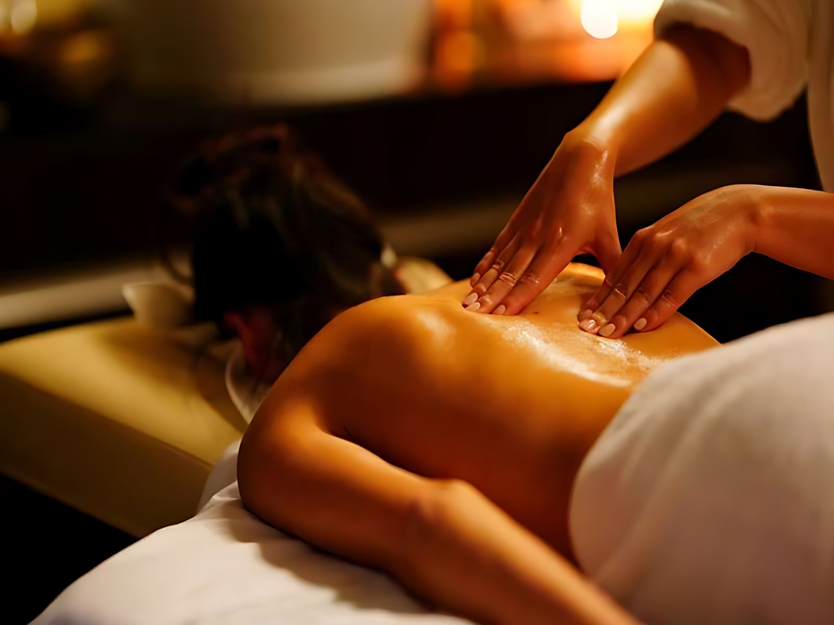 Golf kết hợp spa nghỉ dưỡng tại Phú Quốc, cân bằng vận động và chăm sóc sức khỏe cao cấp.