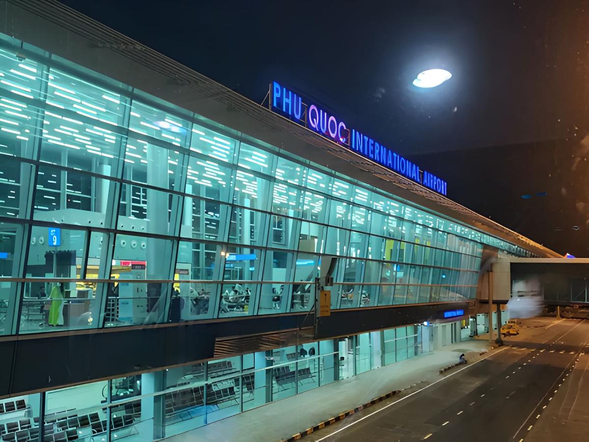 Quy trình nhập cảnh nhận hành lý tại sân bay Phú Quốc diễn ra nhanh chóng.