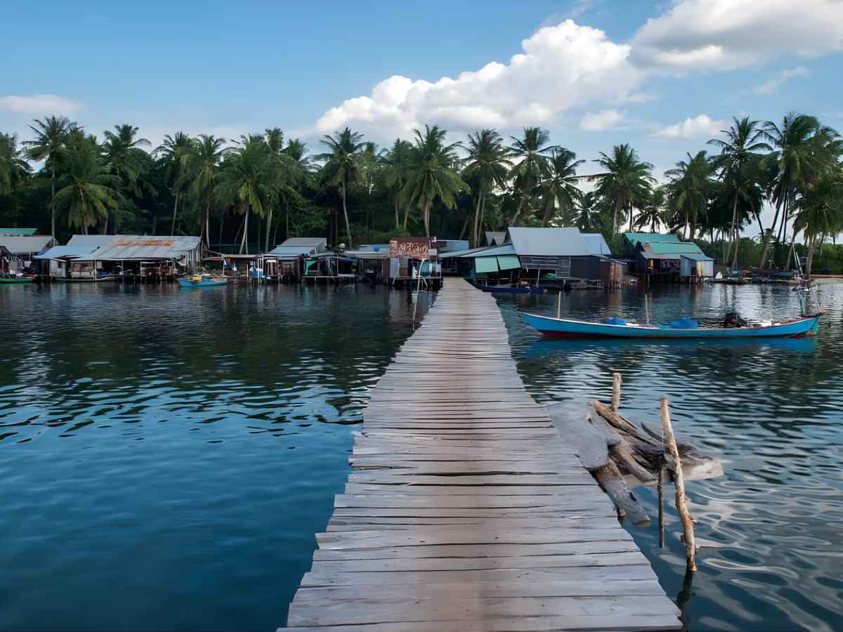 Rạch Vẹm là một làng chài ven biển nằm ở phía Bắc đảo Phú Quốc