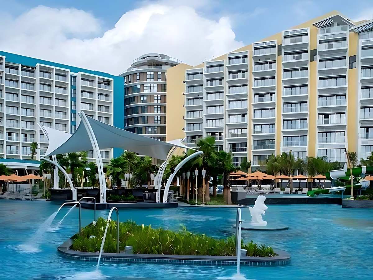 Modern hotel with a wide range of amenities for travelers