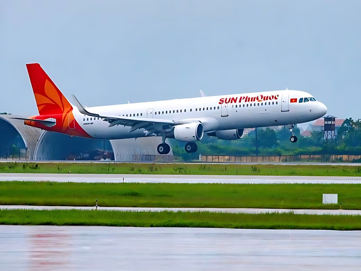 Du khách nên tham khảo chi phí vé máy bay đến Phú Quốc trước khi đặt.