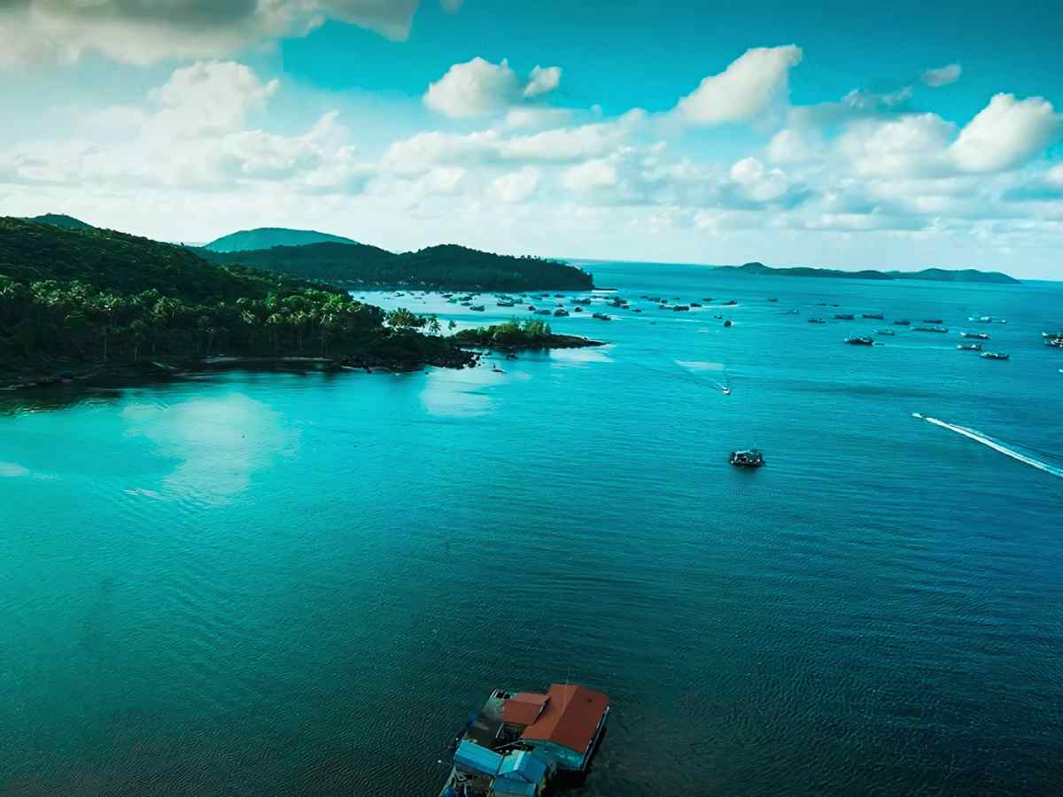 Thời gian lý tưởng để đến Thổ Chu là giai đoạn từ tháng 11 đến tháng 4.