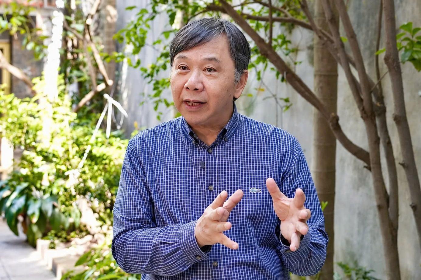 PGS.TS. Phạm Trung Lương khẳng định yếu tố giúp doanh nghiệp Việt tiến xa trên thị trường quốc tế nằm ở khả năng mở thị trường, làm chủ mạng lưới phân phối và tạo ra sản phẩm mang dấu ấn riêng