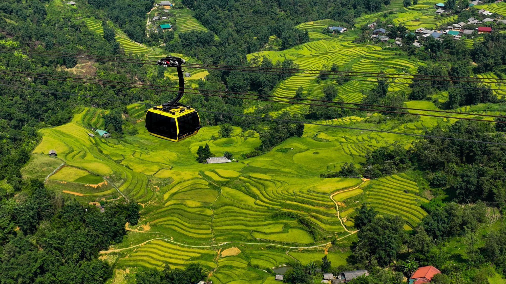  Cáp treo Fansipan mở ra hành trình chinh phục “Nóc nhà Đông Dương” thật dễ dàng với mọi du khách, đồng thời tạo động lực phát triển du lịch Sa Pa và vùng Tây Bắc