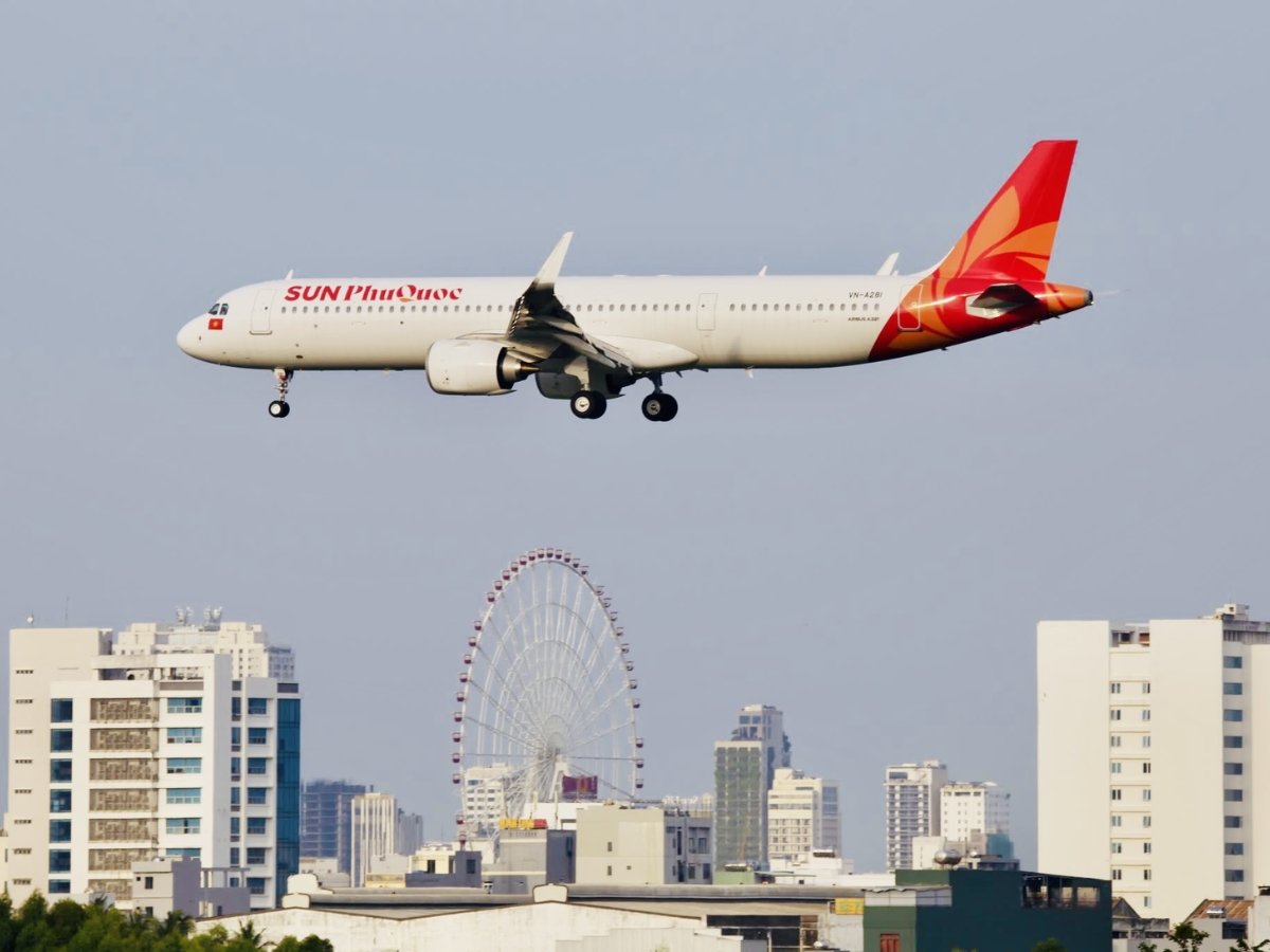 Di chuyển bằng máy bay đến Phú Quốc vừa nhanh chóng, vừa tiện lợi Di chuyển bằng máy bay đến Phú Quốc vừa nhanh chóng, vừa tiện lợi