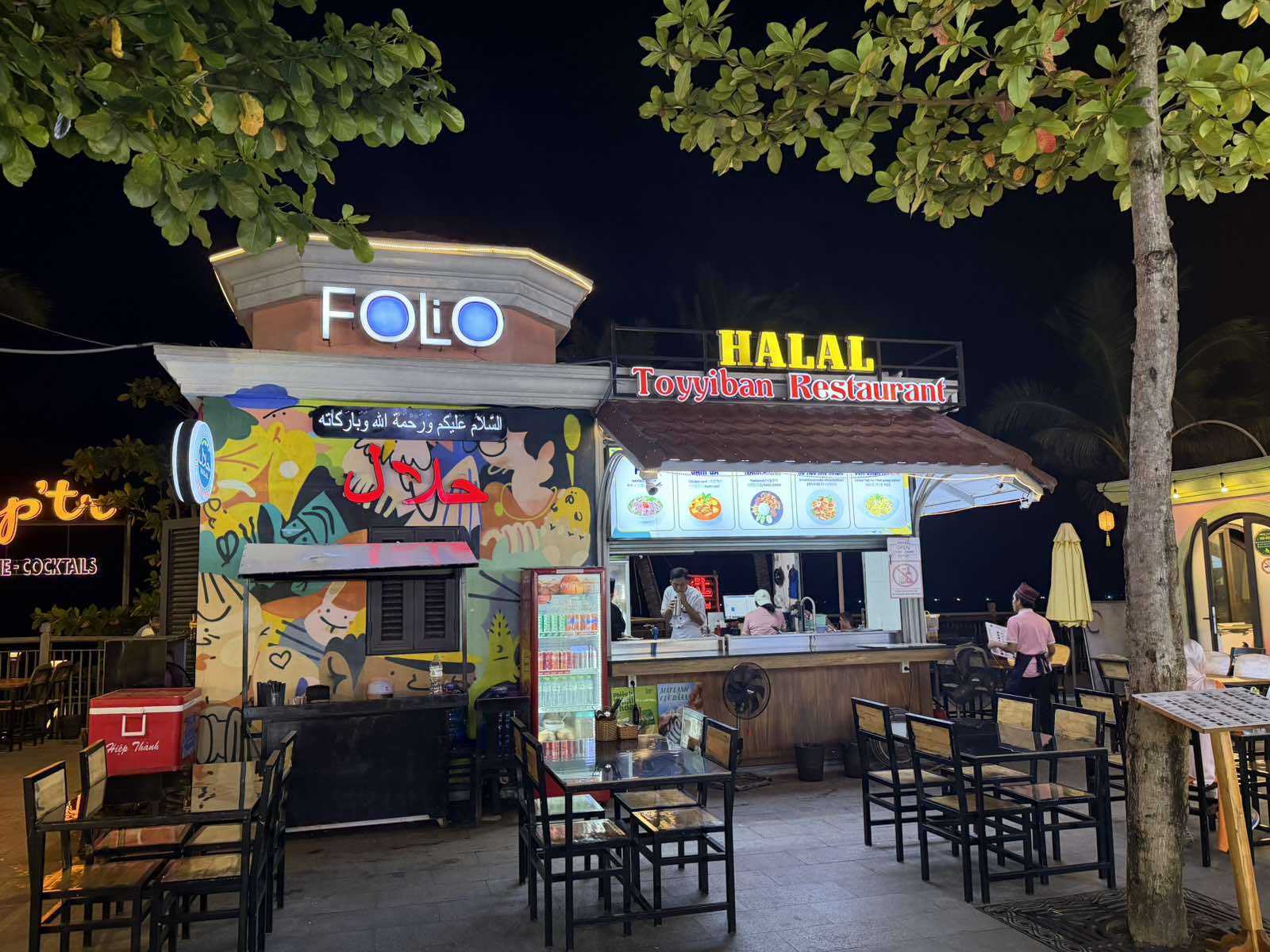 Indian tourist would not want to miss these stalls during their night-market trip