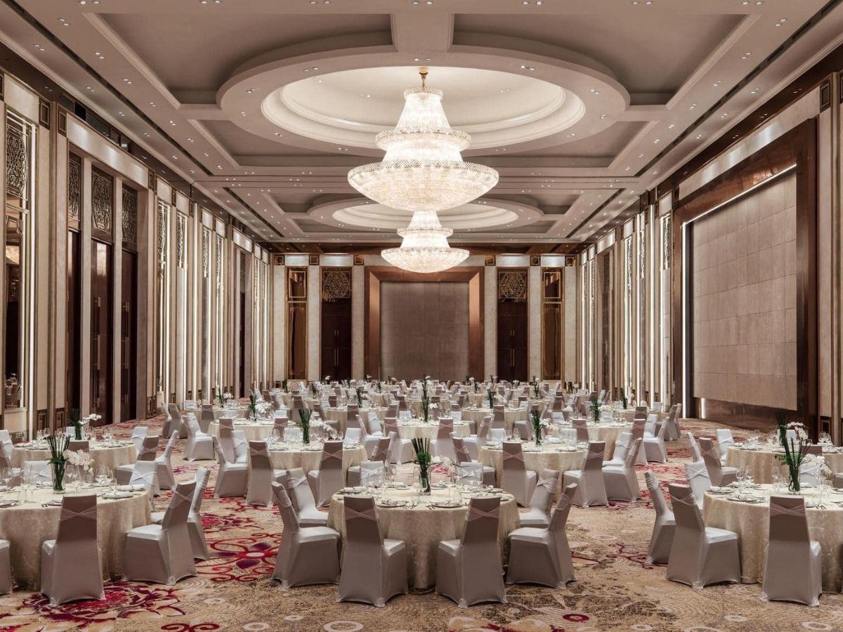 Resort sở hữu phòng hội nghị với sức chứa lớn với đầy đủ tiện nghi hiện đại Resort sở hữu phòng hội nghị với sức chứa lớn với đầy đủ tiện nghi hiện đại