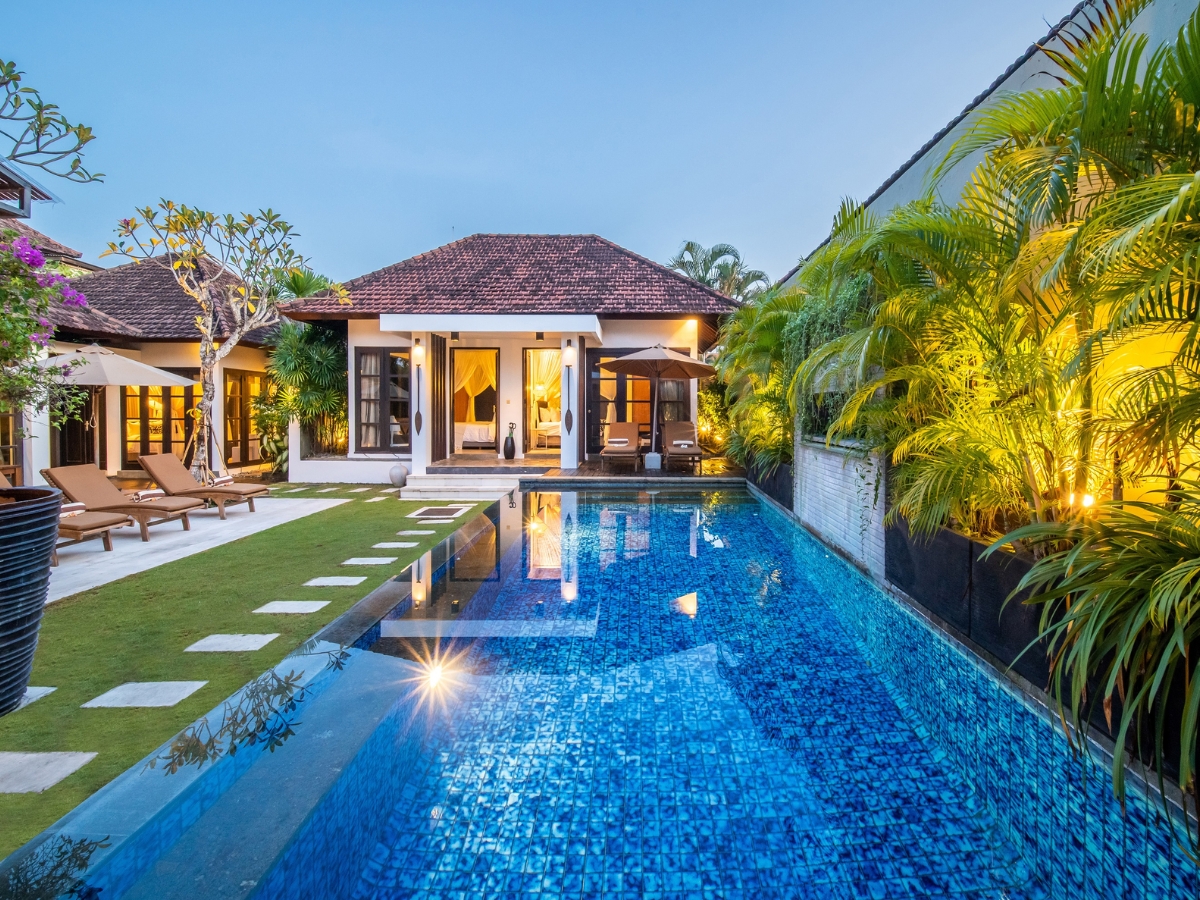 Lotus Private Pool Villas nằm trong khu vườn xanh mát, gần gũi với thiên nhiên.