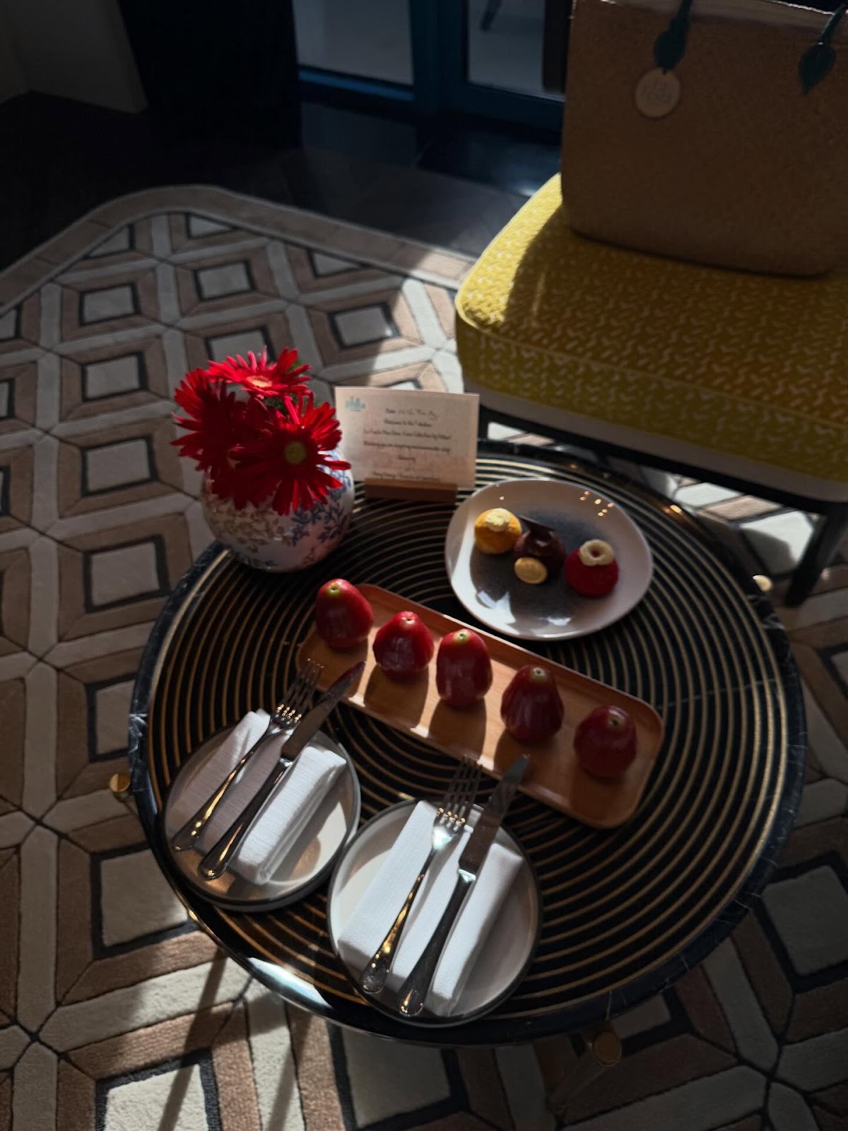 Sau một năm bận rộn với lịch trình dày đặc, Quỳnh Anh Shyn, Bích Phương, Tăng Duy Tân và Vũ Thảo My rủ nhau tận hưởng kỳ nghỉ đầu năm tại Phú Quốc