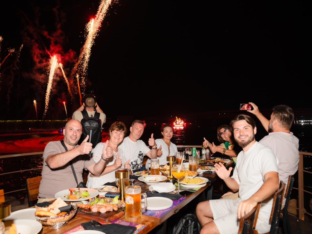 Thưởng thức những món ăn hấp dẫn cùng ly bia thủ công chuẩn vị Đức tại Sun Bavaria GastroPub