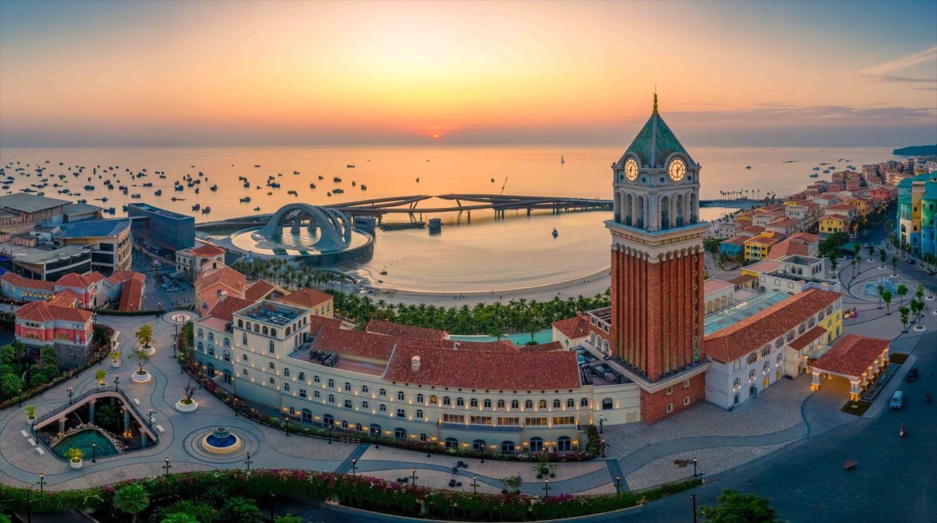 Du khách di chuyển đến Phú Quốc sớm để lựa chọn được nơi lưu trú ưng ý nhất Du khách di chuyển đến Phú Quốc sớm để lựa chọn được nơi lưu trú ưng ý nhất