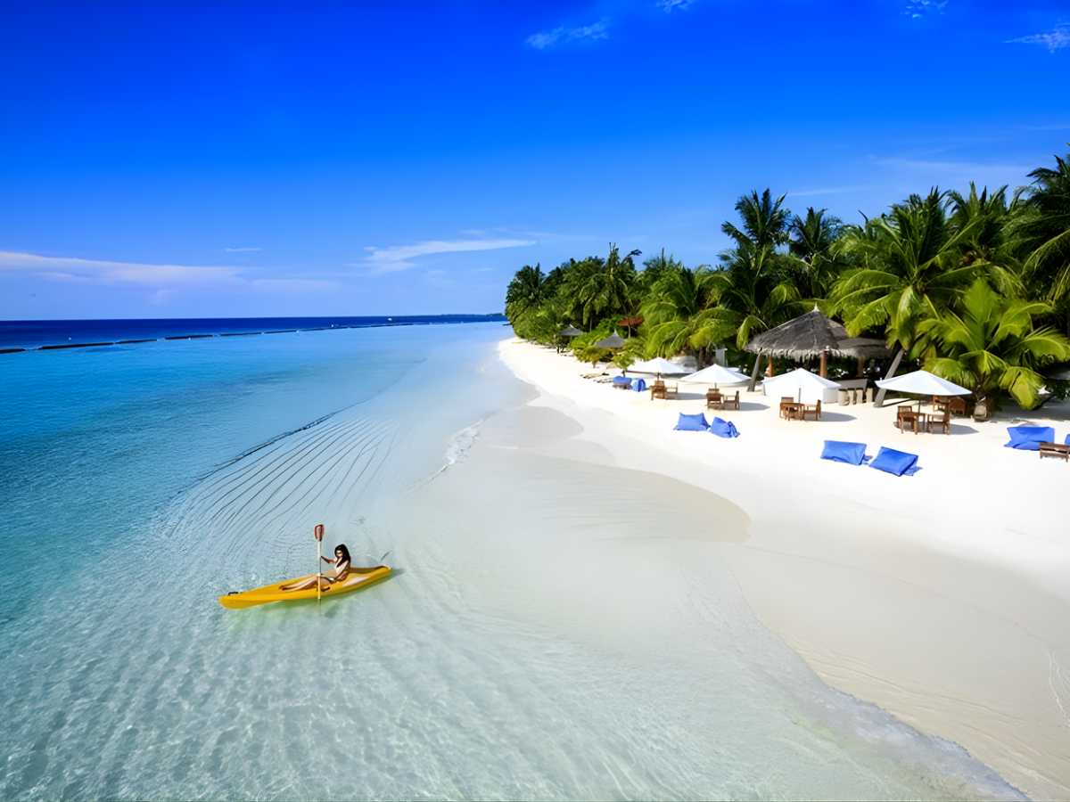 Chi phí đi Phú Quốc dịp 30/4 2026 thường cao hơn những ngày thường do đây là thời điểm cao điểm