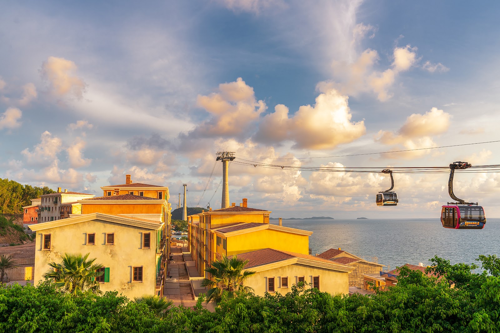 Du khách không thể bỏ qua trải nghiệm đi cap treo Hòn Thơm