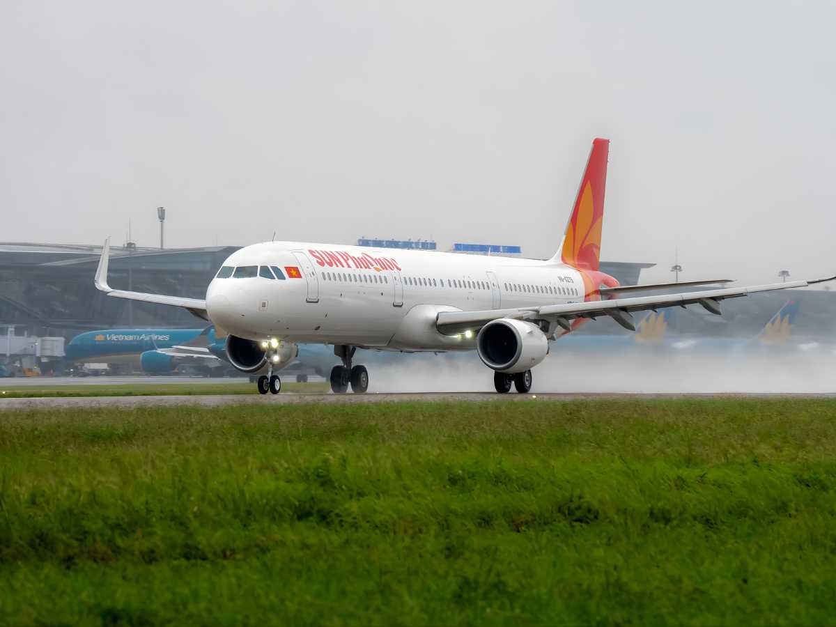 Di chuyển bằng máy bay Sun PhuQuoc Airways để tối ưu thời gian và thuận tiện cho hành trình di chuyển