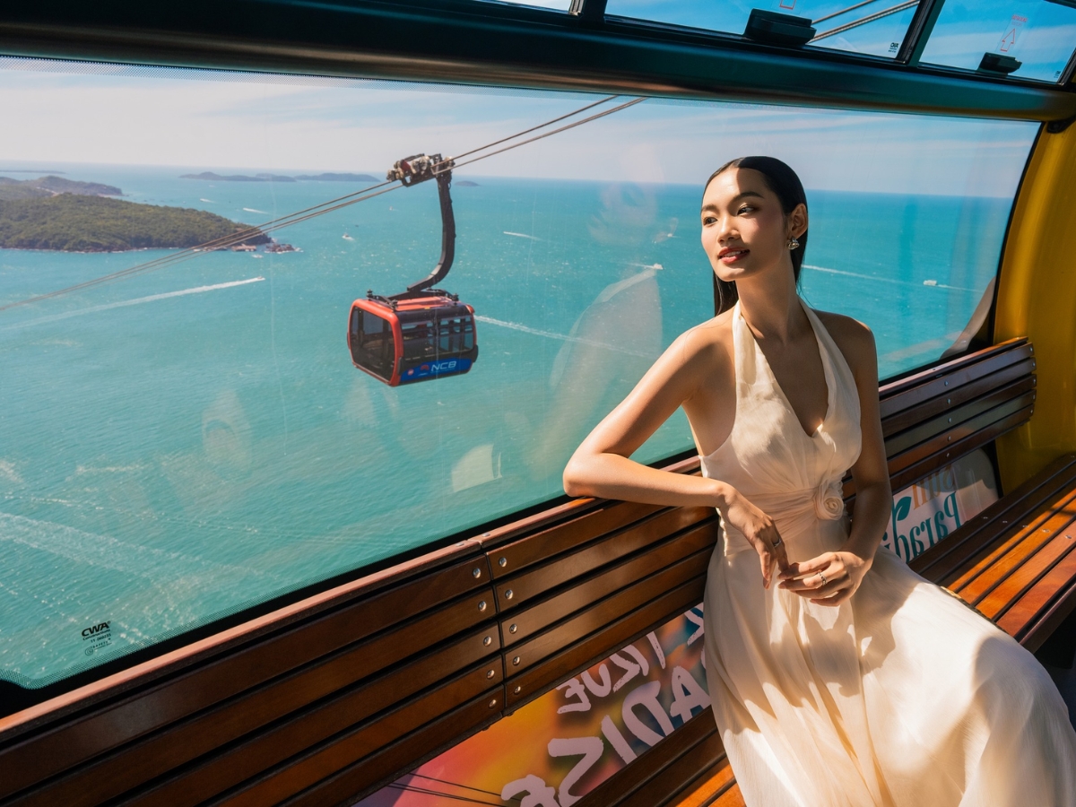 Chiêm ngưỡng toàn cảnh biển trời Phú Quốc từ cáp treo Hòn Thơm. 