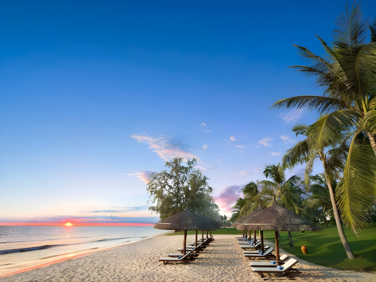 Bãi Dài sở hữu cảnh quan tự nhiên và không gian yên bình. 