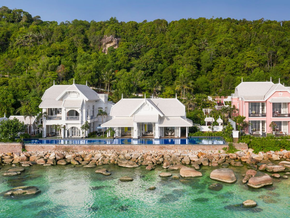 Phú Quốc khẳng định vị thế điểm đến nghỉ dưỡng hàng đầu khu vực.