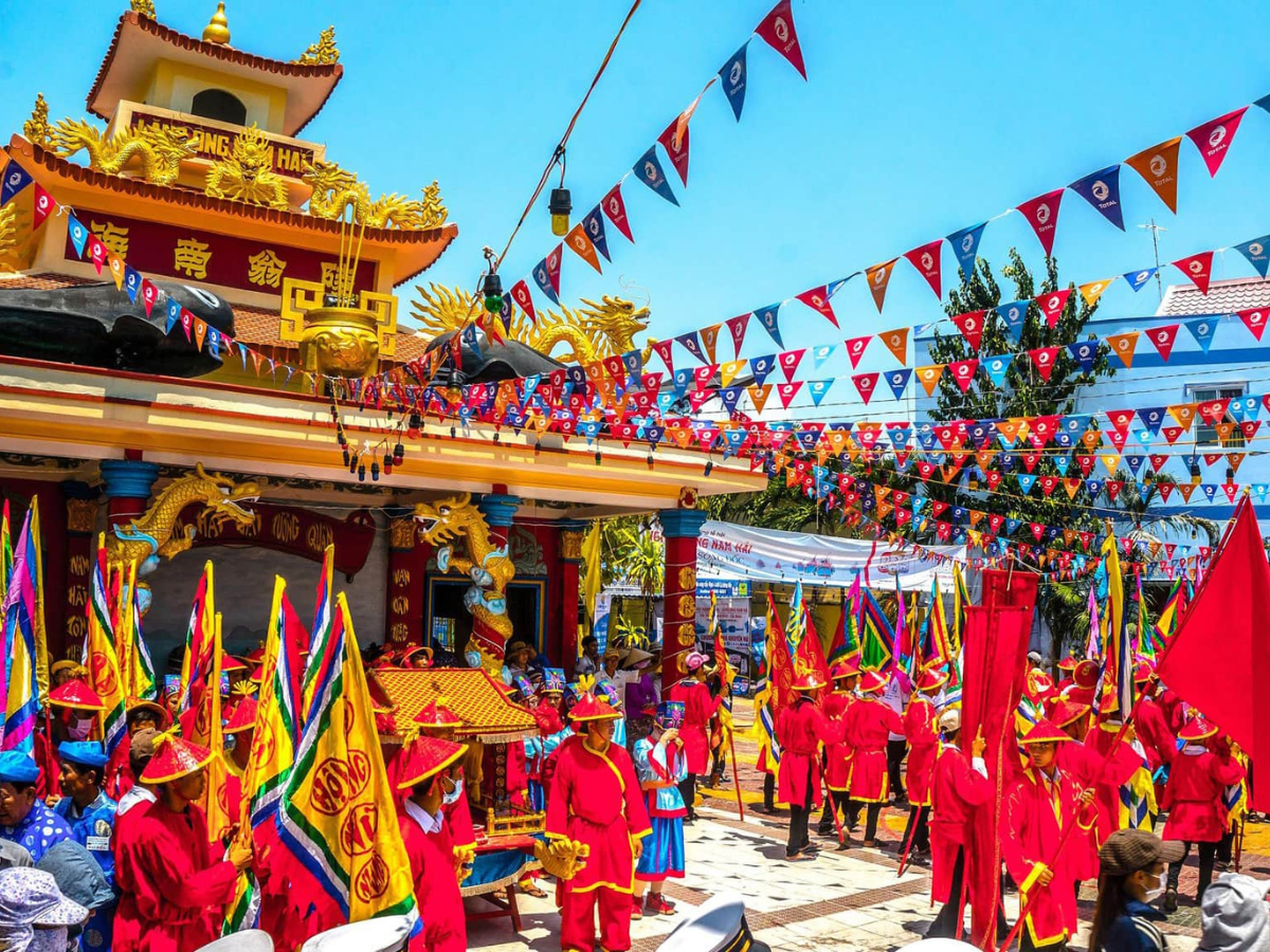 Lễ hội Nghinh Ông Phú Quốc với nhiều hoạt động hấp dẫn.