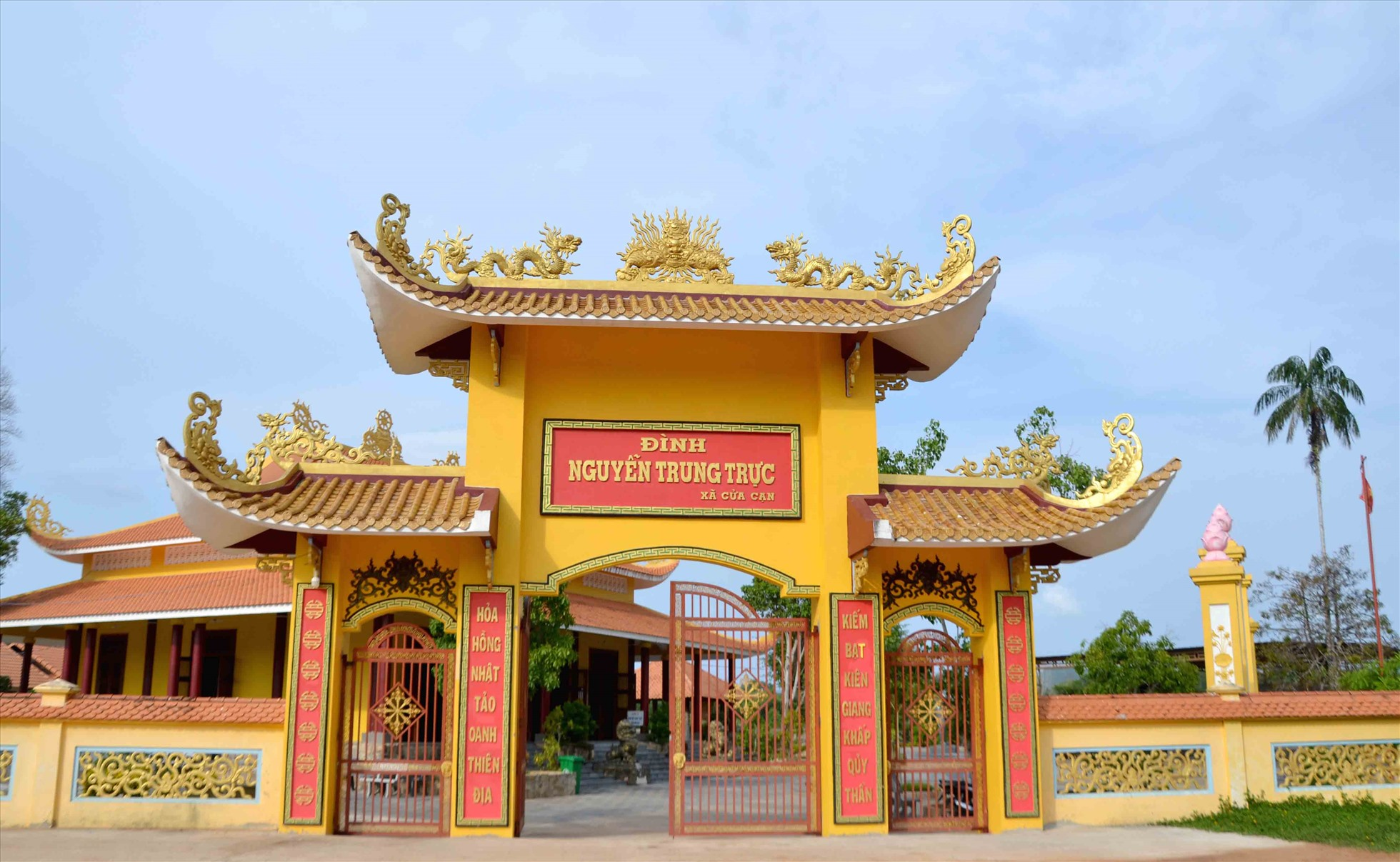 Đền thờ vị anh hùng Nguyễn Trung Trực tại đảo Ngọc.