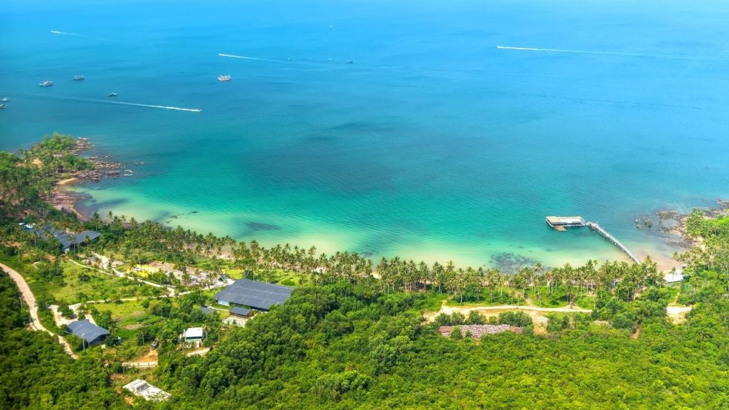 Khung cảnh yên bình tại Bãi Dài.