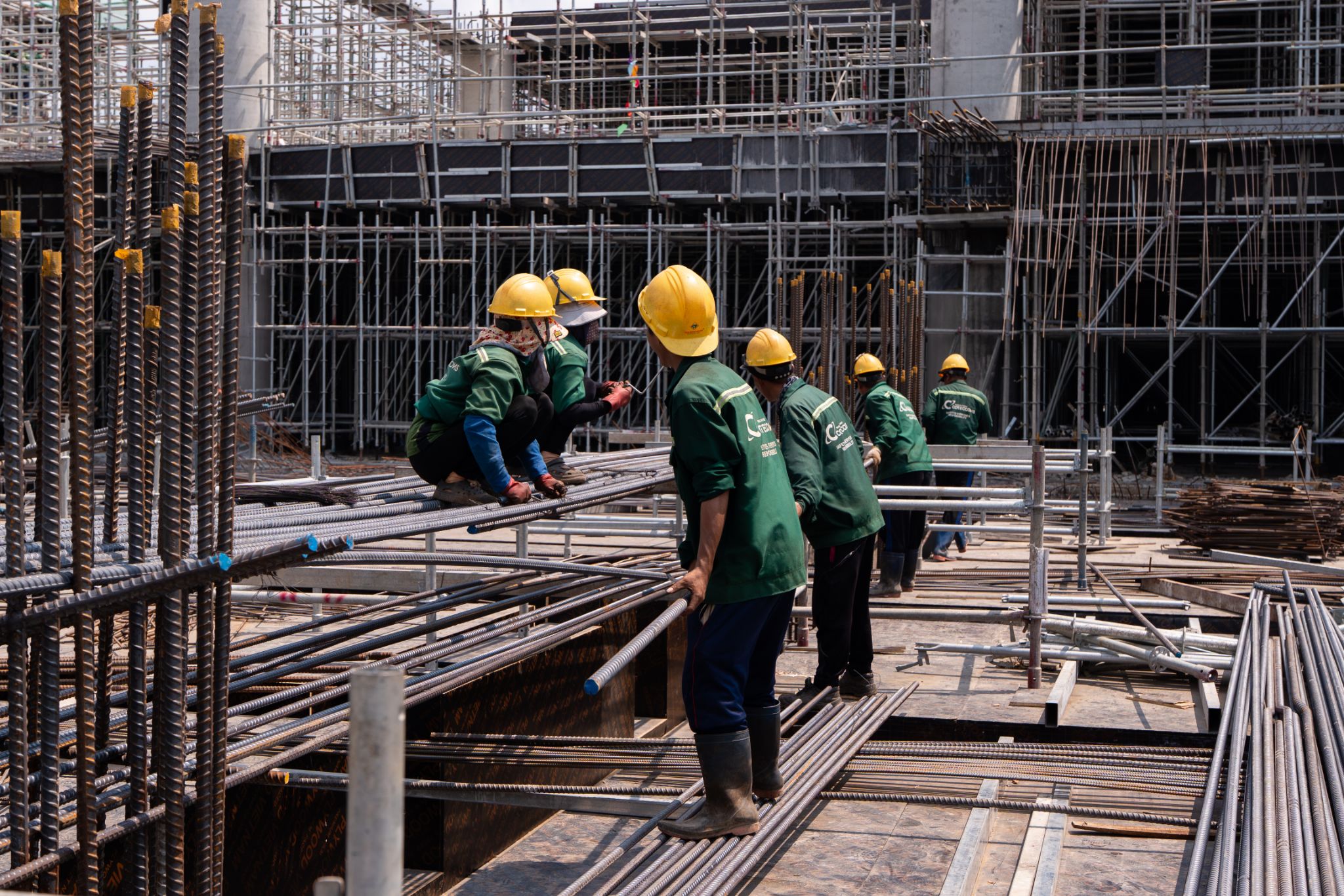 Huy động tối đa nhân lực, thi công xuyên suốt "3 ca 4 kíp"