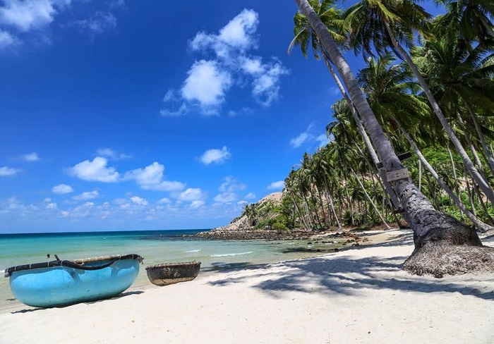 Bãi Mến được mệnh danh là thiên đường biển của Nam Du