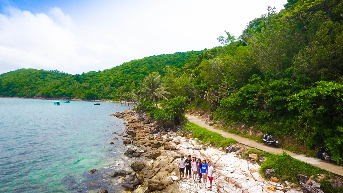 Hòn Củ Tron là hòn đảo lớn nhất Nam Du 