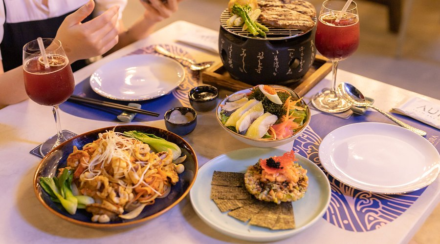 Những món ăn độc đáo tại nhà hàng Aura. 