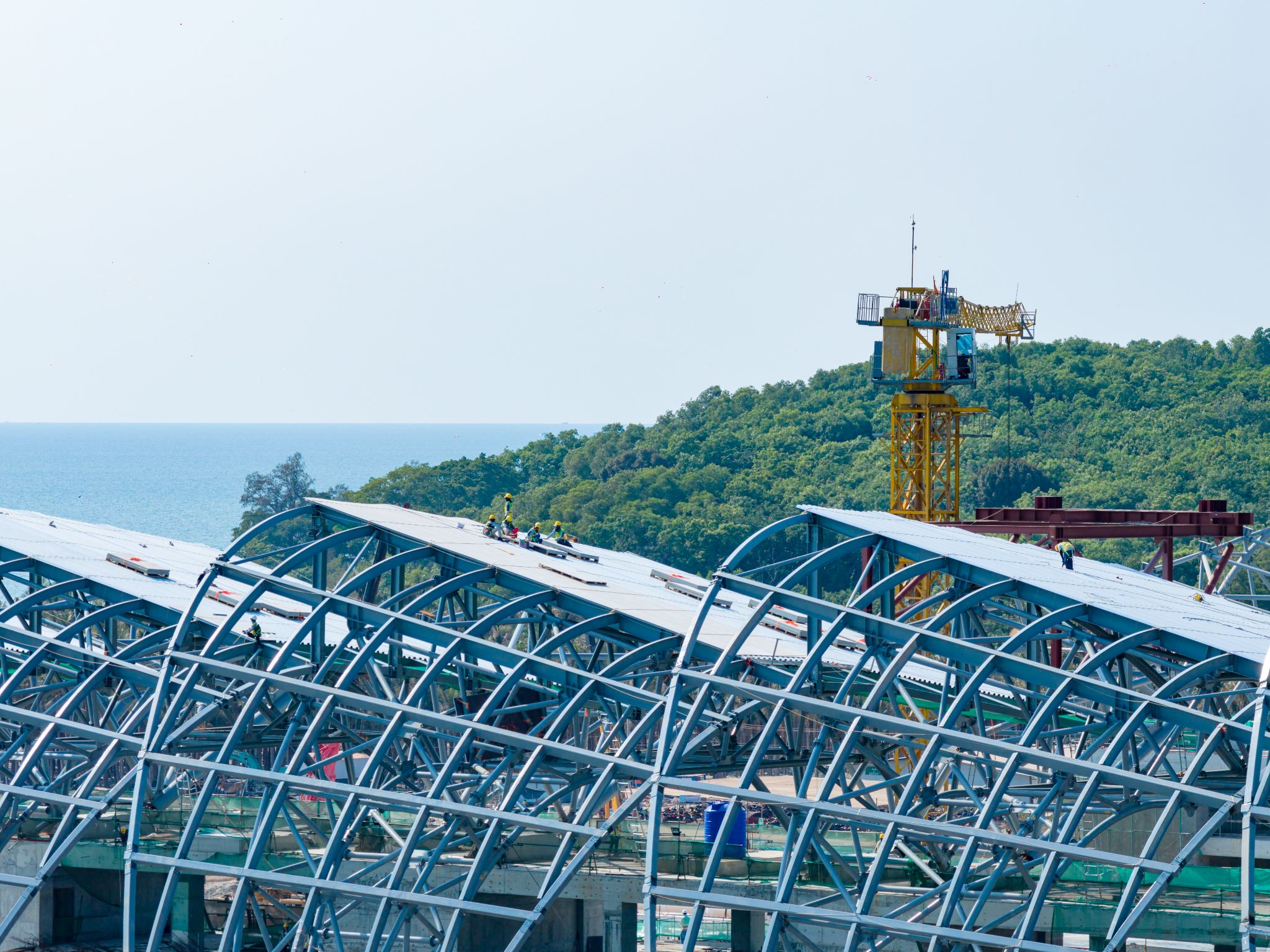 Sun Group triển khai ngày đêm: Trung tâm Hội nghị APEC Phú Quốc lợp mái