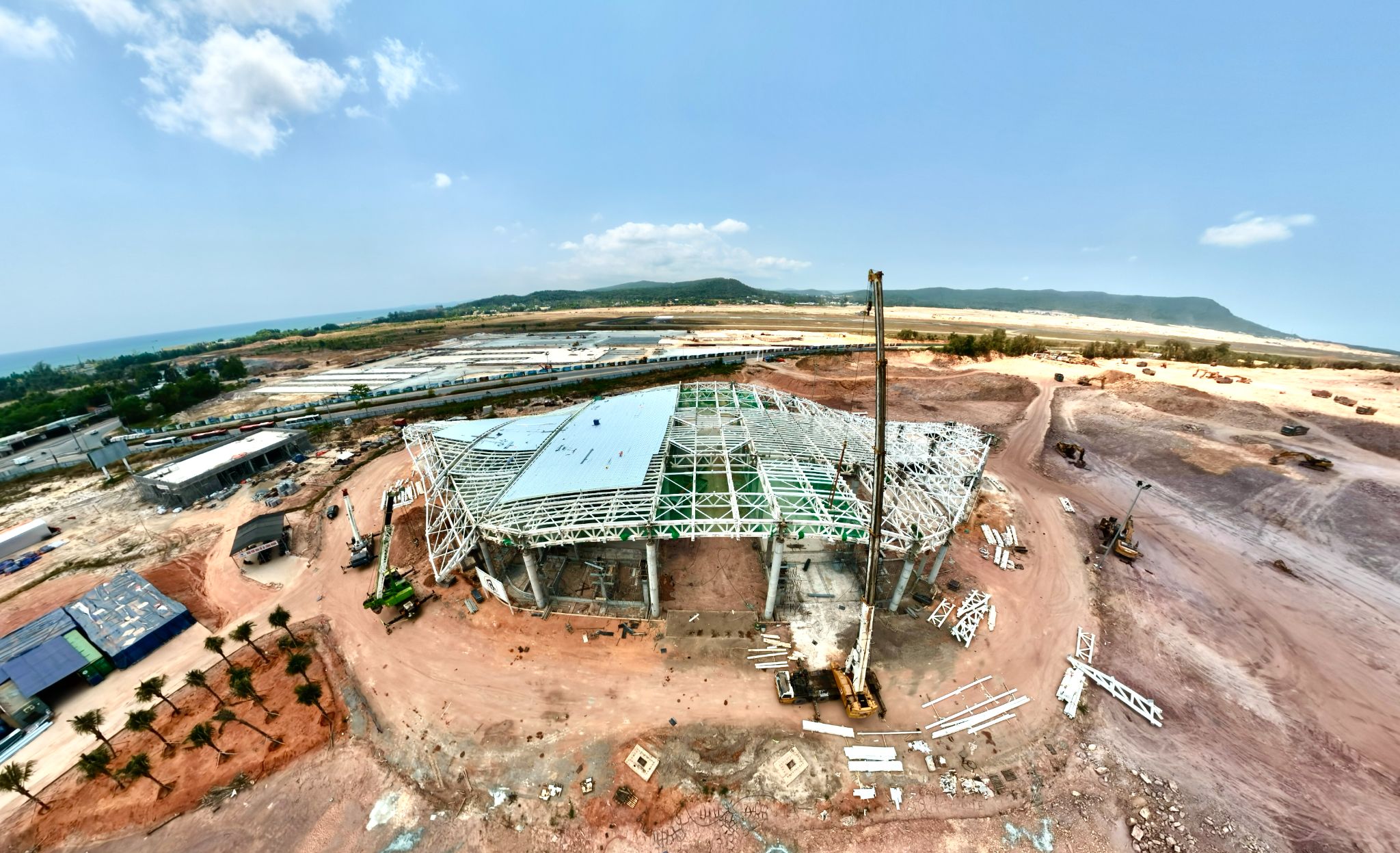 Sun Group triển khai ngày đêm: Trung tâm Hội nghị APEC Phú Quốc lợp mái