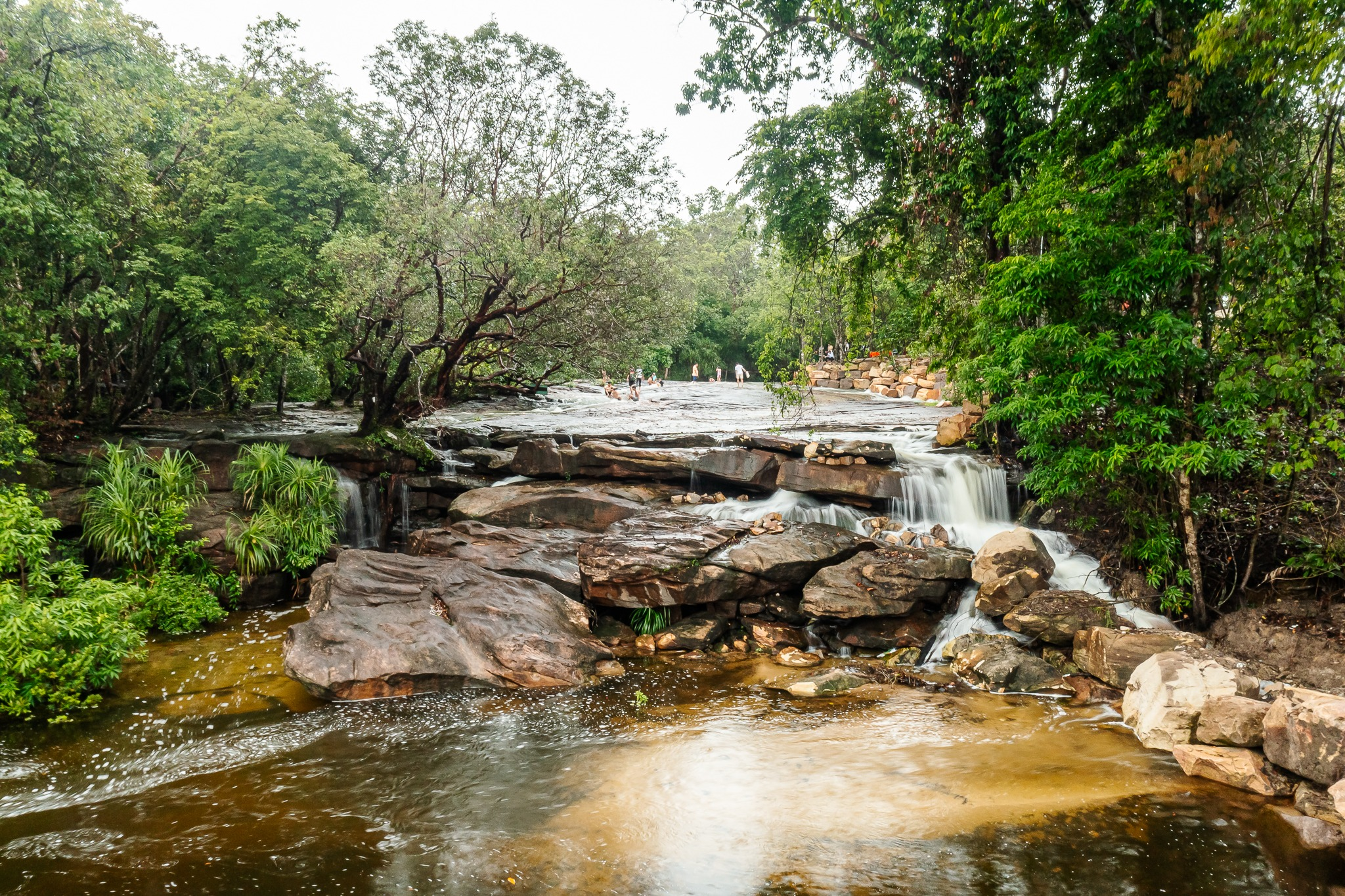 Không gian yên bình tại suối Đá Bàn. 