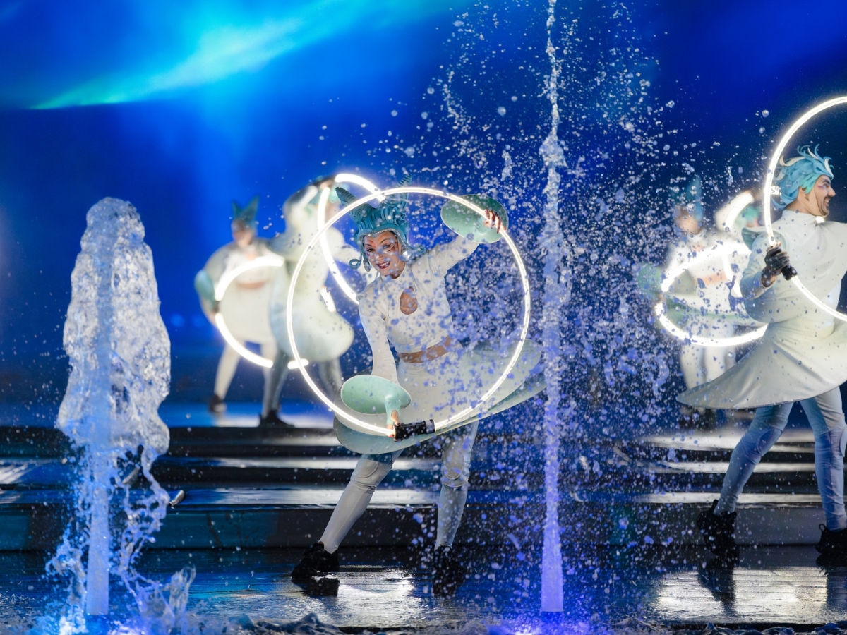 Mãn nhãn với show diễn nghệ thuật tại Thị trấn Hoàng Hôn. 