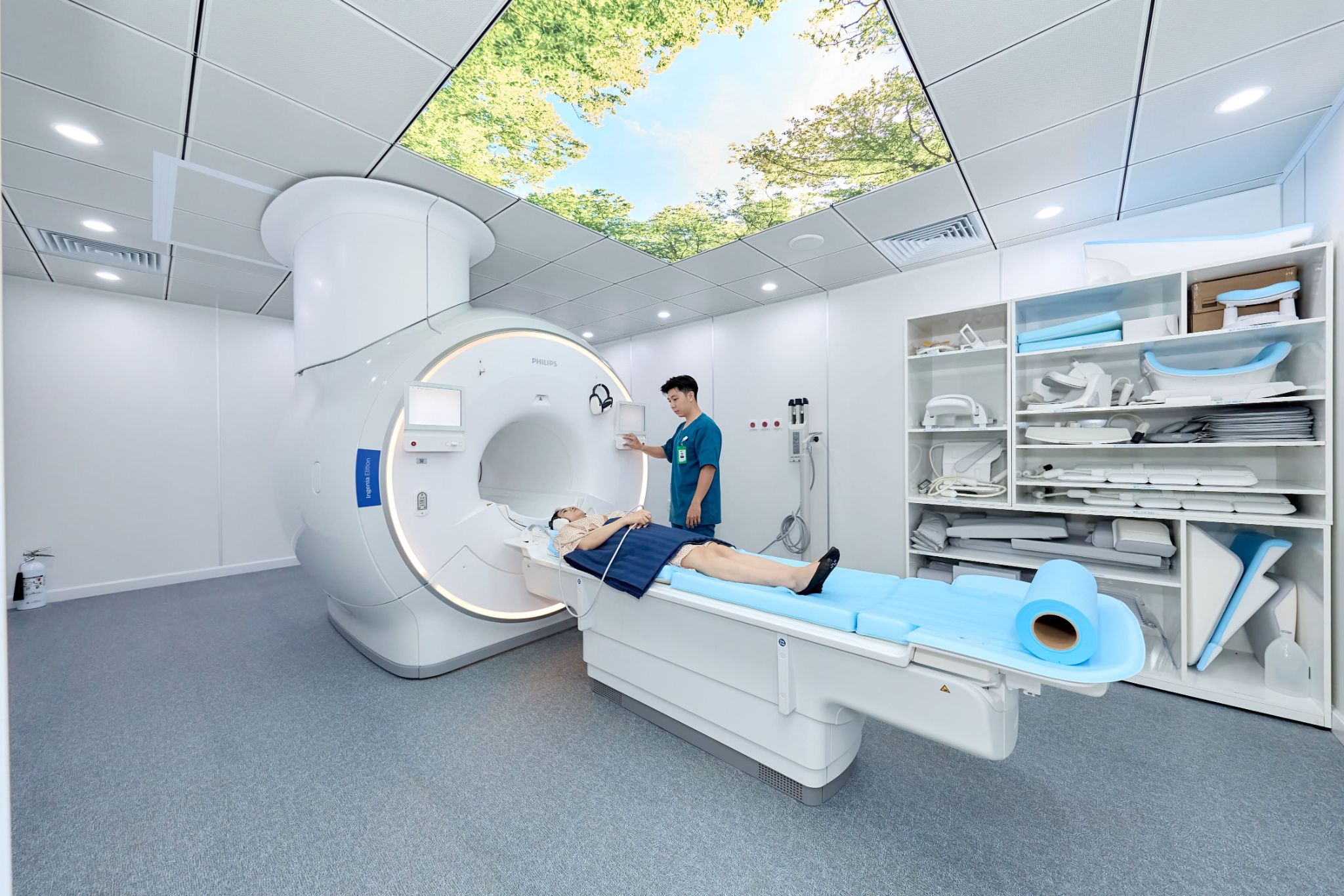 Sự ra đời của Bệnh viện Mặt Trời Phú Quốc được kỳ vọng sẽ góp phần thu hẹp khoảng cách về hạ tầng y tế giữa đảo xa và đất liền