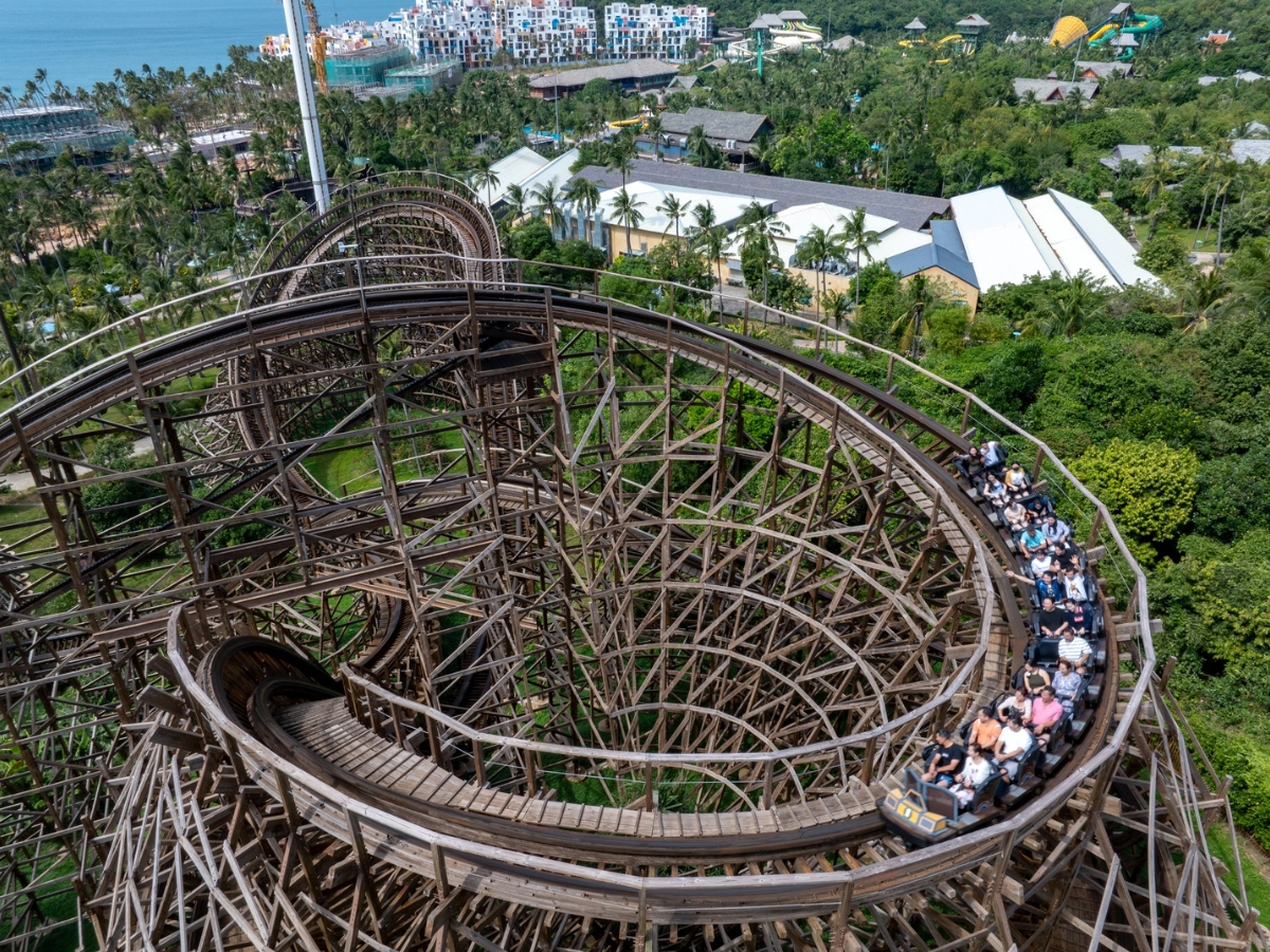 Trò chơi Mộc xà thịnh nộ mang đến những trải nghiệm đầy thử thách, thú vị.