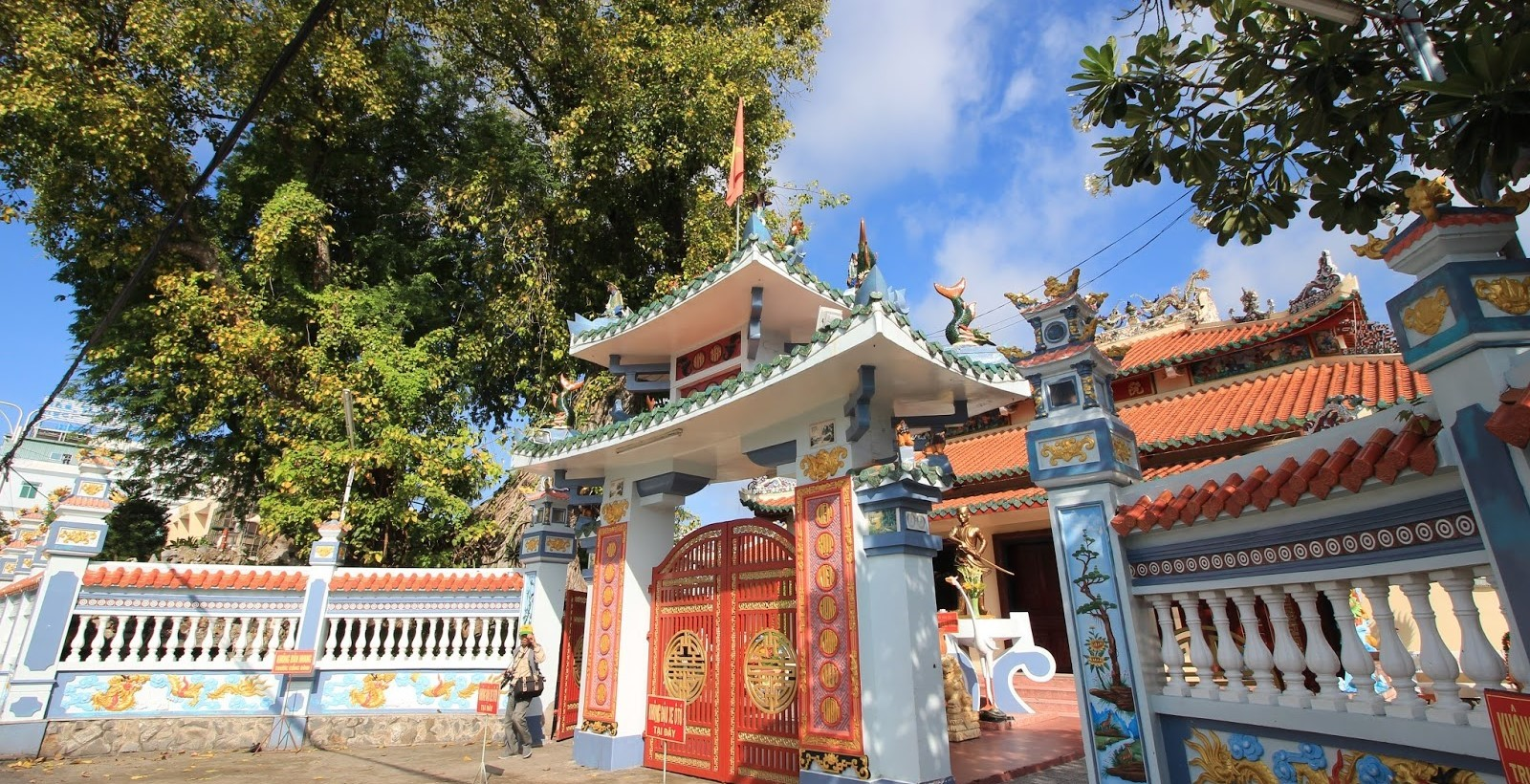 Đình Nguyễn Trung Trực là biểu tượng tâm linh nổi tiếng của An Giang. 