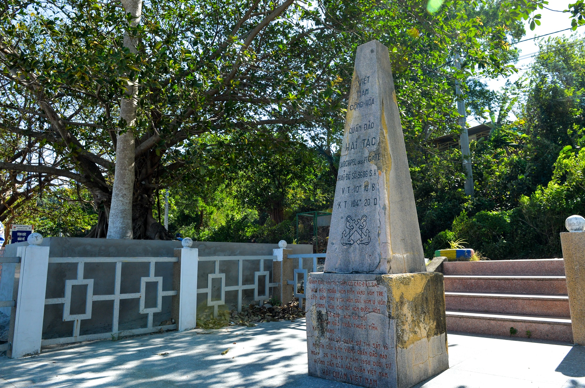 Cột mốc chủ quyền được xây dựng từ năm 1958 trên đảo Hải Tặc. 