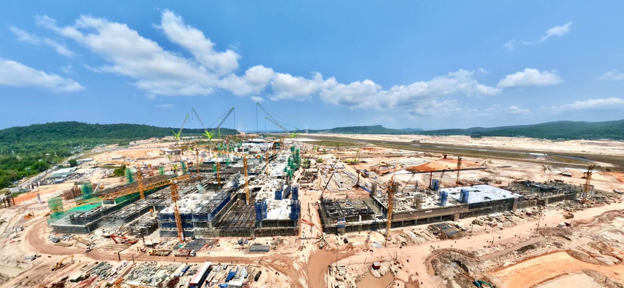 Dự án Mở rộng Cảng Hàng không Quốc tế Phú Quốc đang thi công với tốc độ “thần tốc”