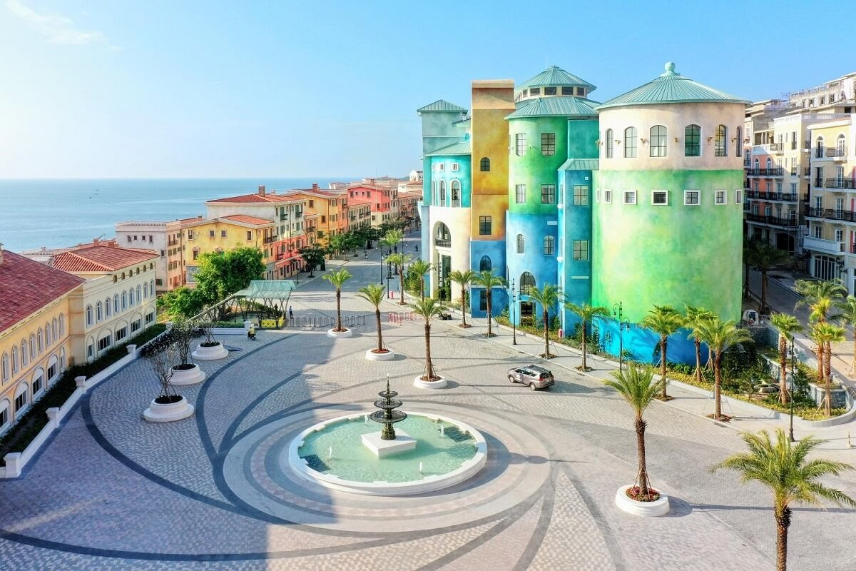 Sun Signature Gallery gây ấn tượng với không gian nghệ thuật đương đại độc đáo tại Sunset Town