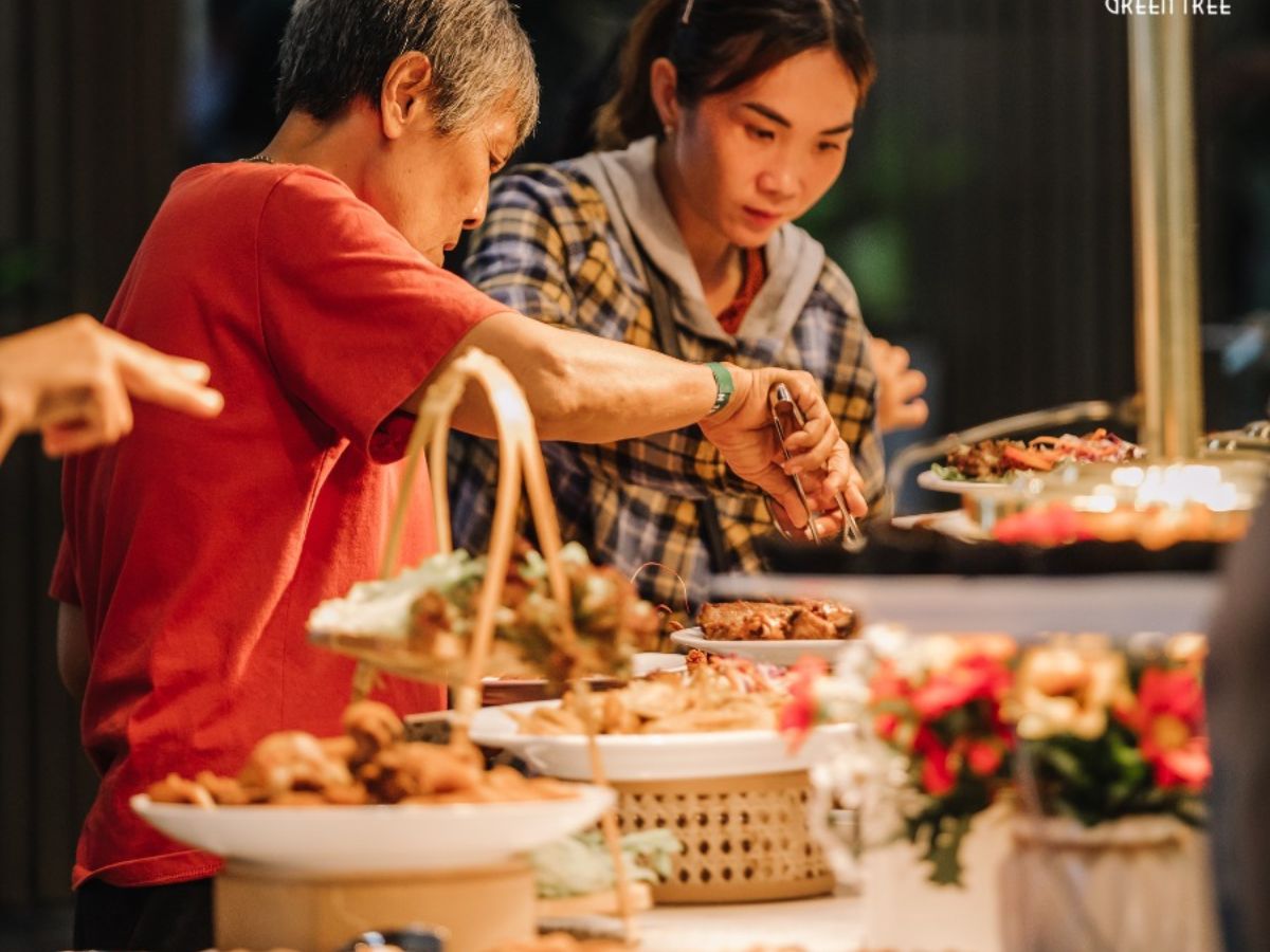 Khu vực buffet trong Sun World Hon Thom là điểm dừng chân lý tưởng để du khách thư giãn giữa hành trình khám phá Hòn Thơm