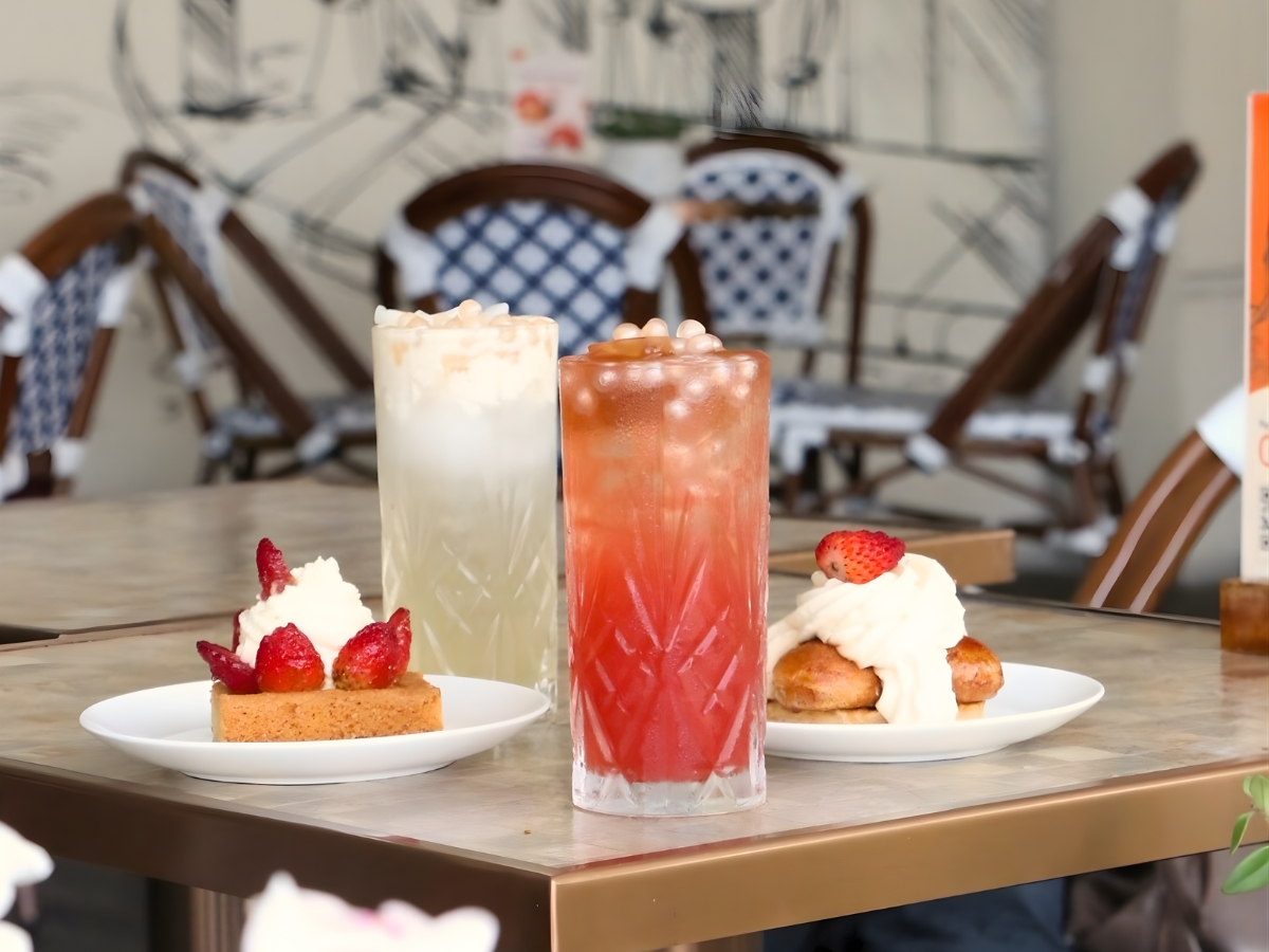 Bánh ngọt kết hợp nước soda giúp giải nhiệt, nạp năng lượng sau khi vui chơi