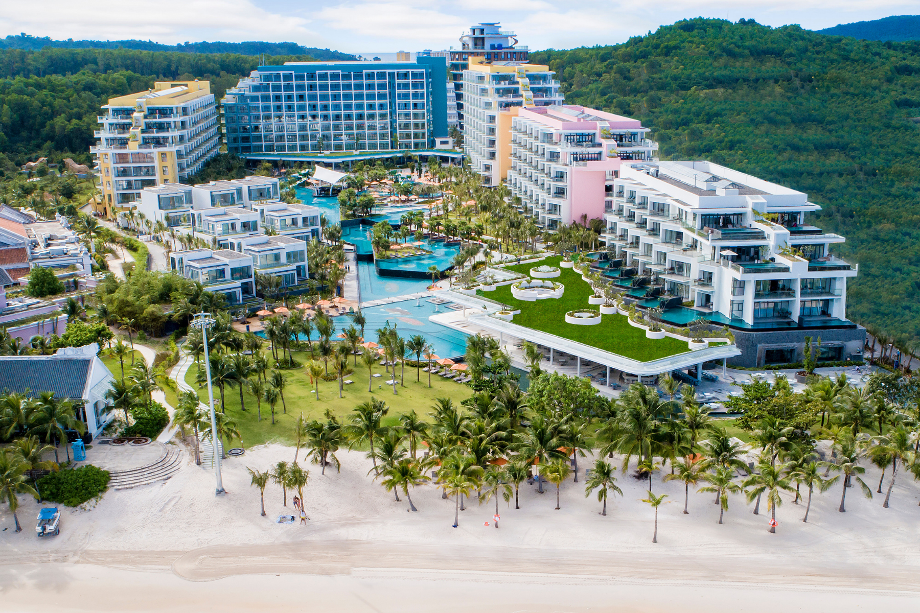 Khách sạn Premier Residences Phu Quoc Emerald Bay