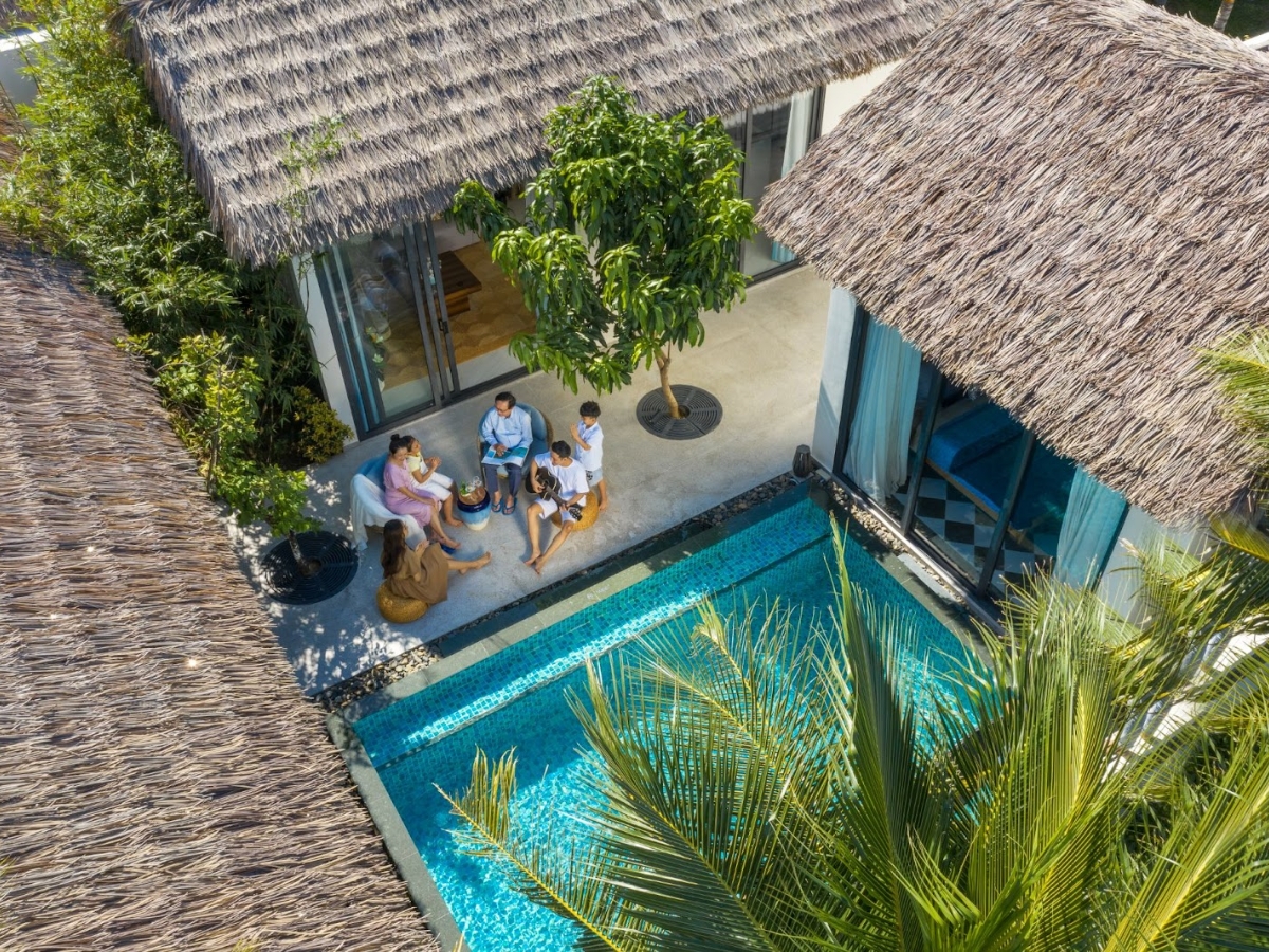 Nghỉ dưỡng tại resort Bãi Kem mang đến kỳ nghỉ đẳng cấp, riêng tư.