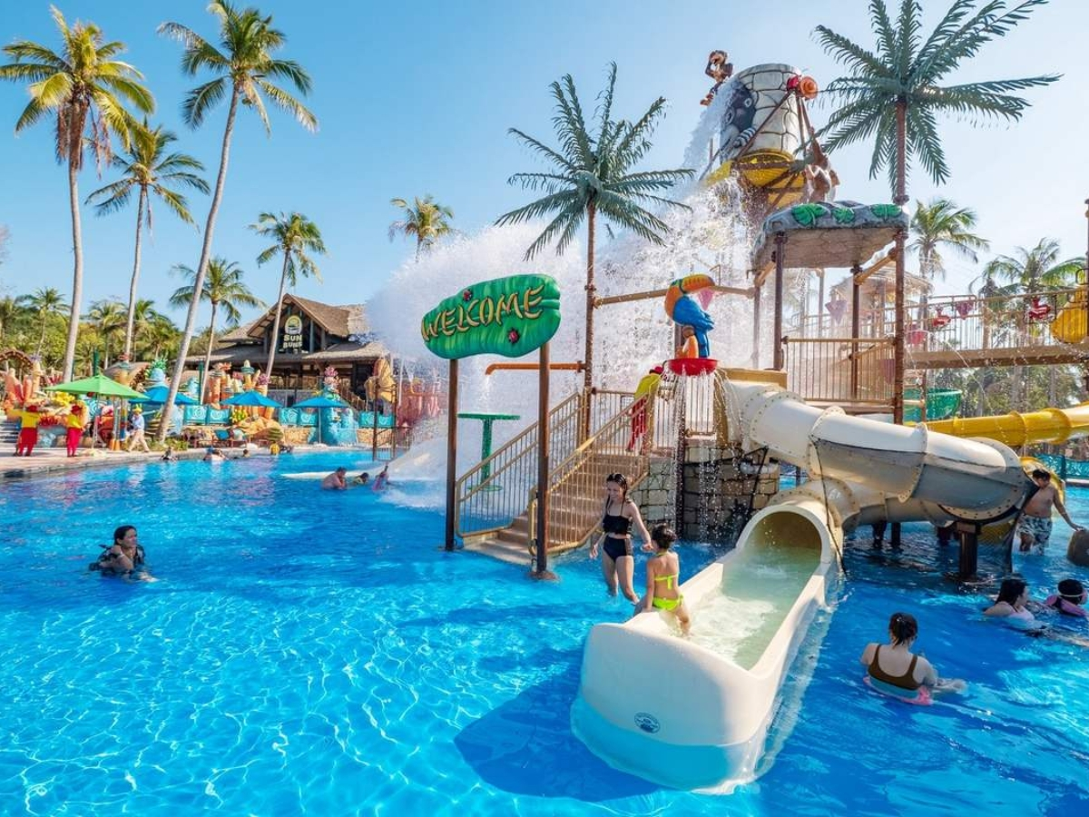 Aquatopia nổi bật với những trò chơi nước đa dạng, thú vị